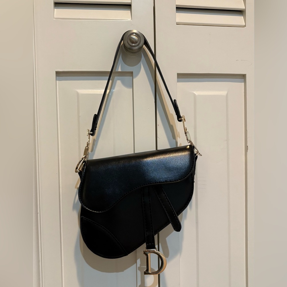 Black Saddle Bag